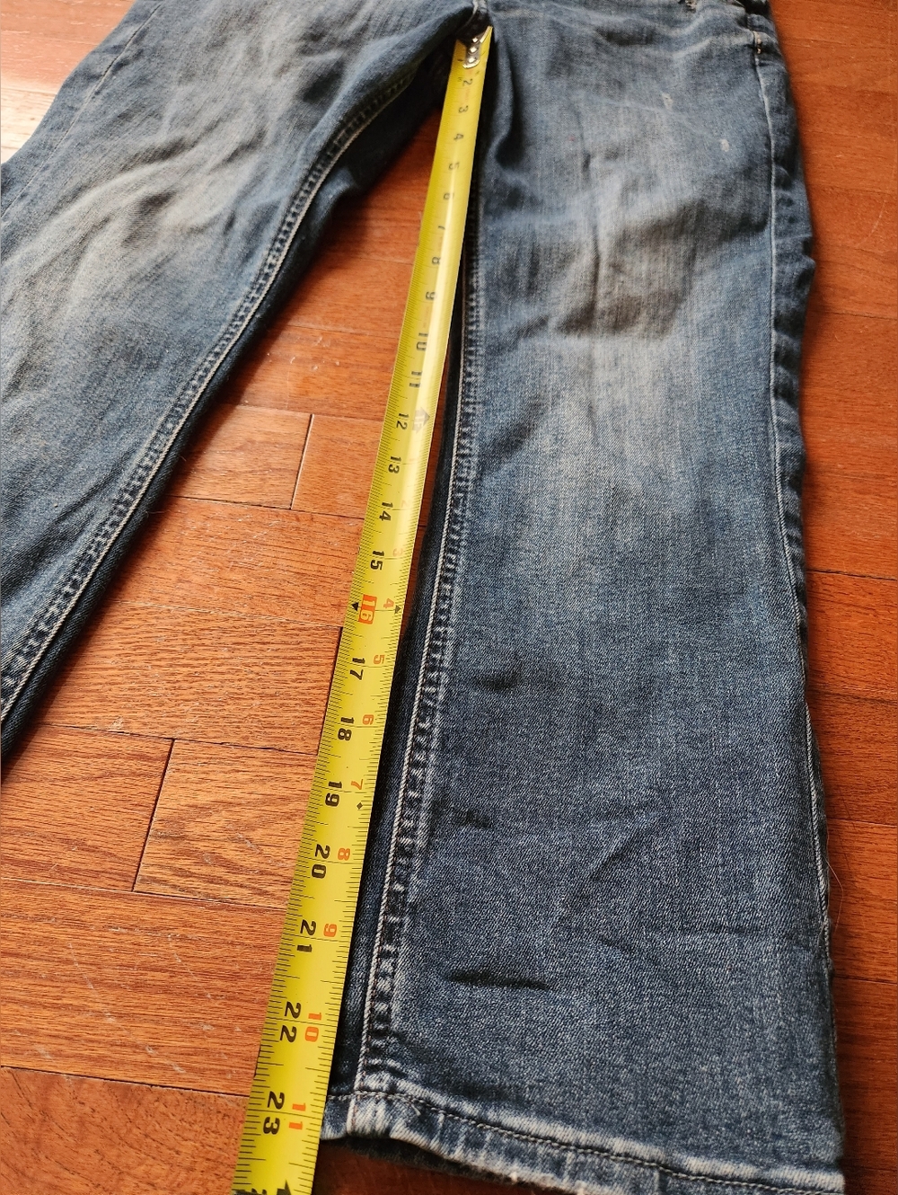 Silver Jeans - Picture 5 of 6